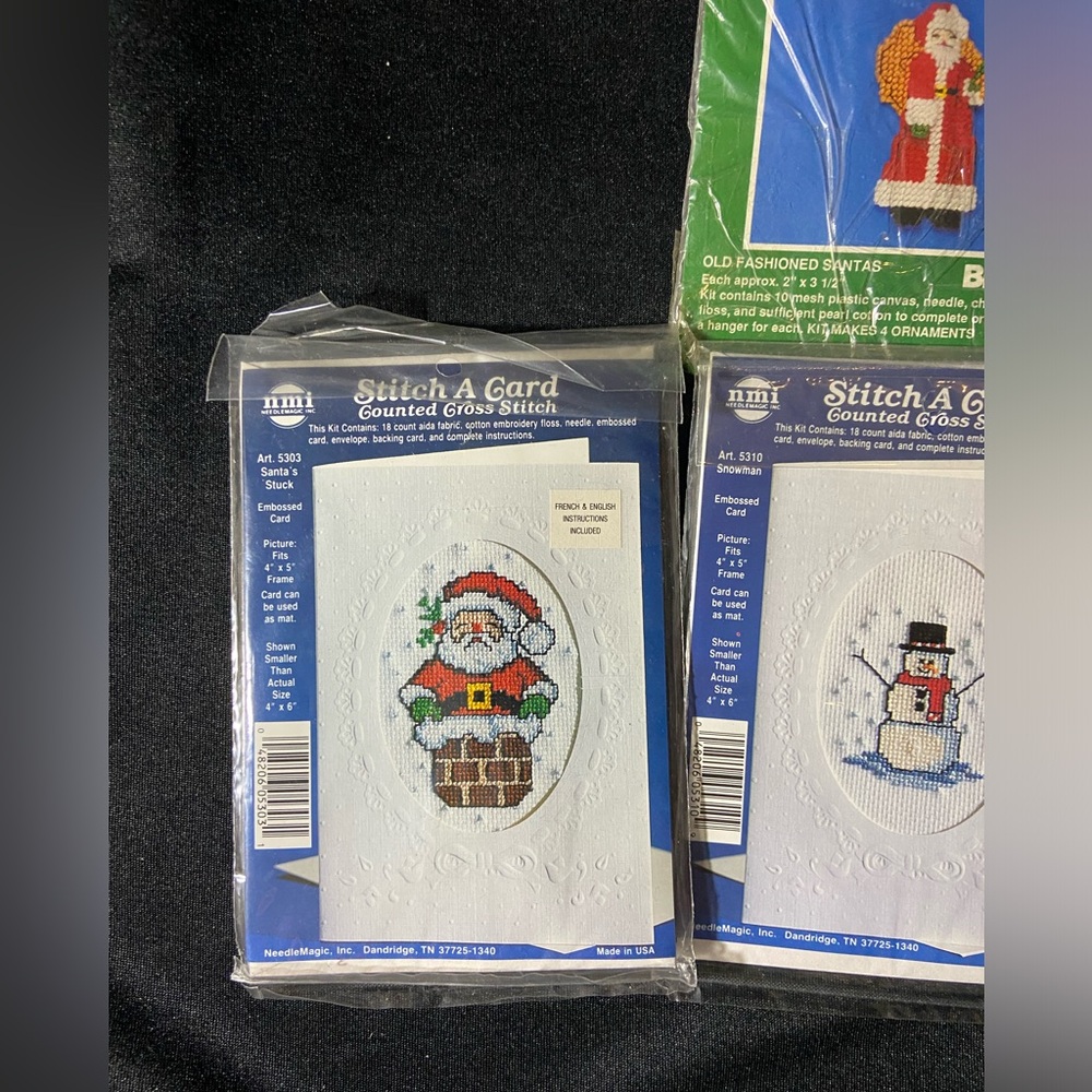 Vintage Chrsitmas Cross Stitch Bundle of 5 DIY Projects Bernat + NMI - Picture 2 of 8